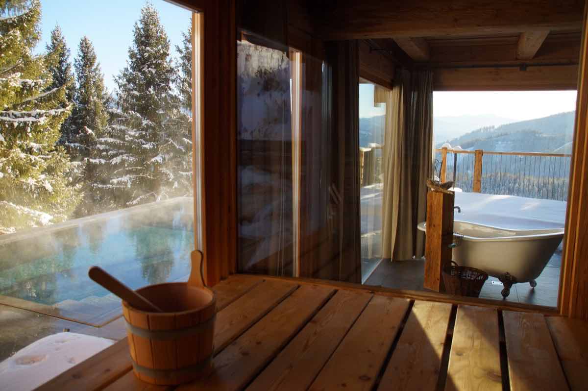 Waldhaus Sauna - warm up after your ski tour 